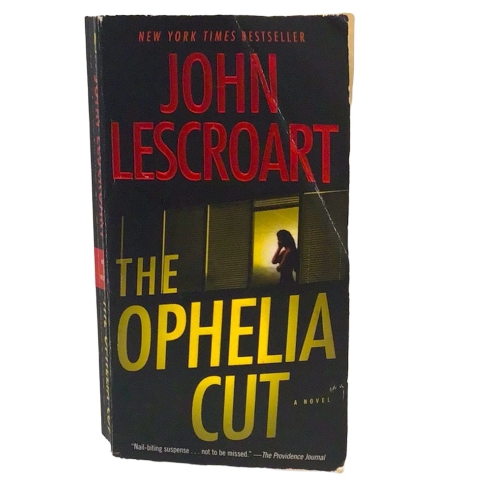 🌺 FREE with any purchase ⭐️ The Ophelia Cut - Softcover Book